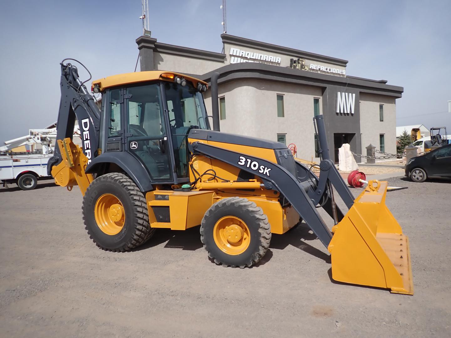 ./imagenes/INVOICE/2019/16498/RETROEXCAVADORA JOHN DEERE_310SK (1).JPG